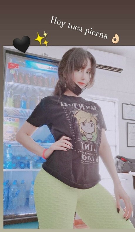 Kouryam アダルトスター 写真