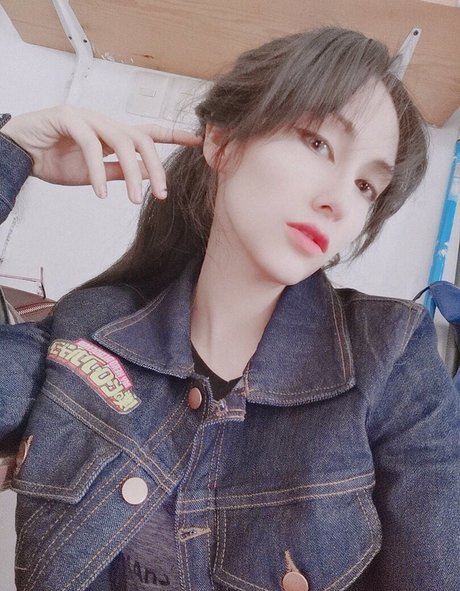 心理学者オンリーファンズ えろ 写真