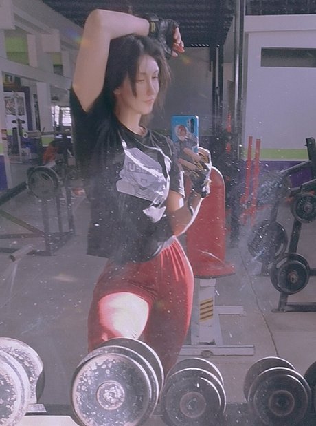 40歳のオンリーファンズ 無料アダルト 写真