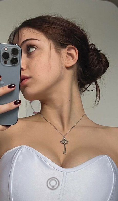 akyuliych 完璧なモデル 写真