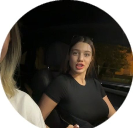 アラブの太ったオンリーファンズ 無料裸 写真