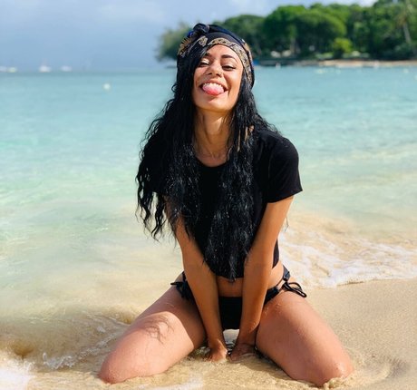 BlackKrystel トップスター 写真