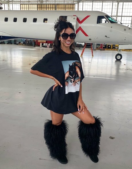 ニューハーフが男とセックスするオンリーファンズ ヌード 写真