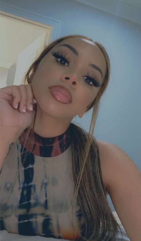 Brittany Renner セクシーなスター 画像