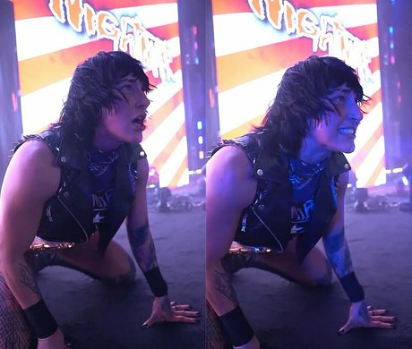 ストリップショー オンリーファンズ 無料アダルト 写真