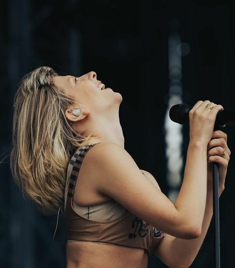 黒人ティーンのプッシーオンリーファンズ パーフェクト 写真