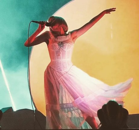 Aurora Aksnes トップスター ギャラリー