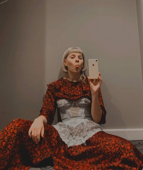 Aurora Aksnes xxxポルノスター アーカイブ