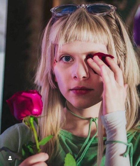 Aurora Aksnes 素敵な女優 ギャラリー