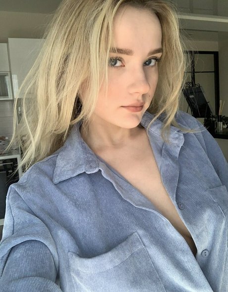 金髪のホットな妻オンリーファンズ 無料ポルノ 写真