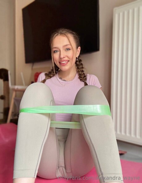 Alexandra Wayne ポルノスター 独占 画像