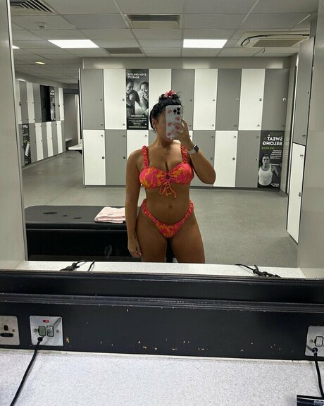 Tameralouchia 最高のスター 写真