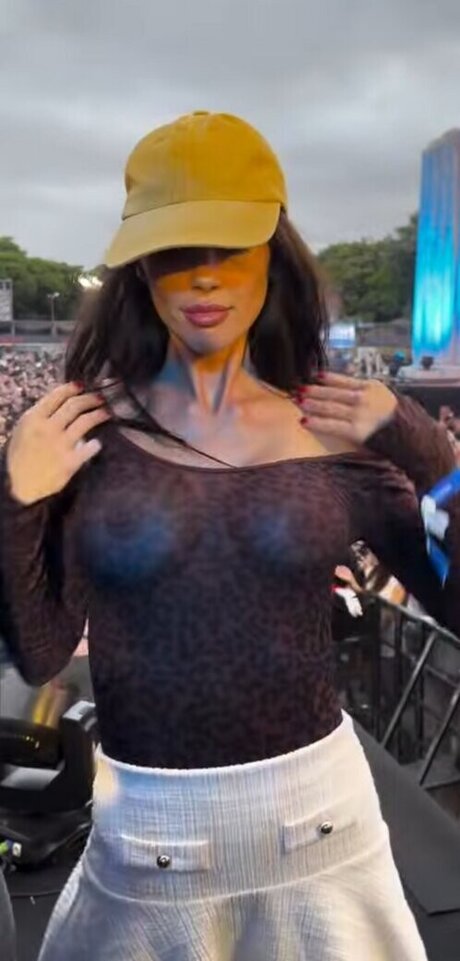 virginiechretien ポルノスター 無料 写真