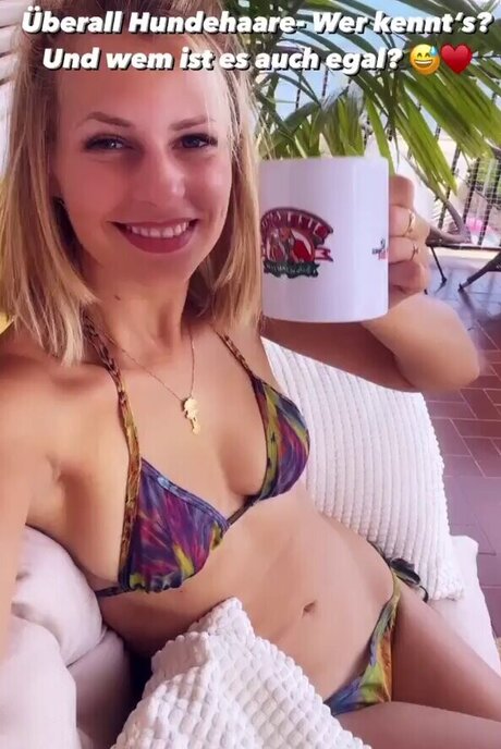 Carolina Peukmann 素敵なポルノスター 写真