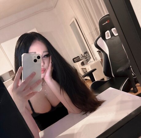 Stellaruu ホットなポルノスター 写真