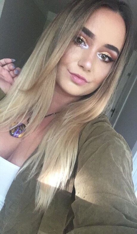 sweet coral アダルト女優 写真