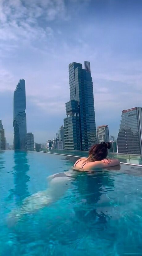 ブルネットのPOV オンリーファンズ ホットセックス 写真