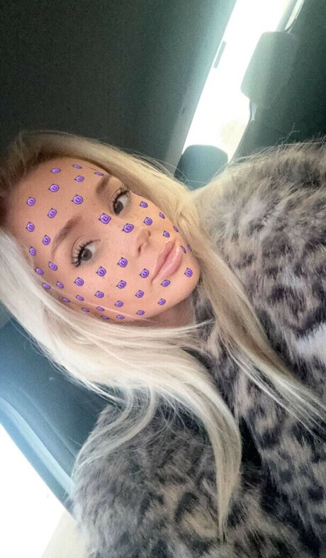 アジアン・エボニー・オンリーファンズ ポルノ 写真