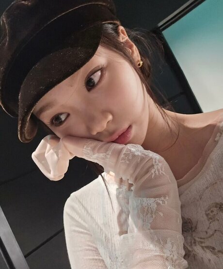 ベビーシッターオンリーファンズ 無料ヌード 写真