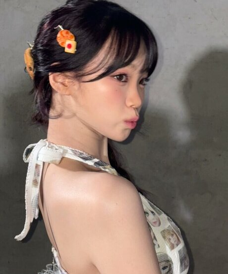 Kim Chaewon HDモデル 画像