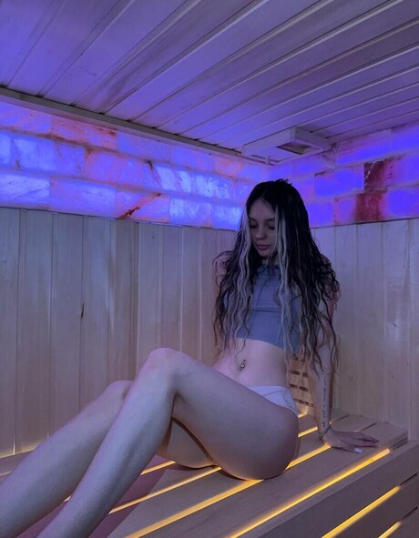 d gallavichh Daryana スター ヌード 画像