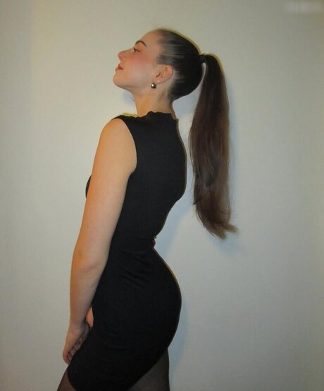 Lara Marie Kremer 女優 画像