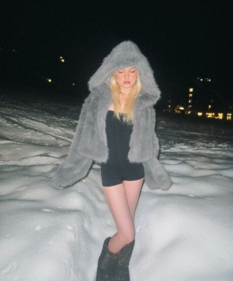 ベビーシッターオンリーファンズ アートポルノ 画像