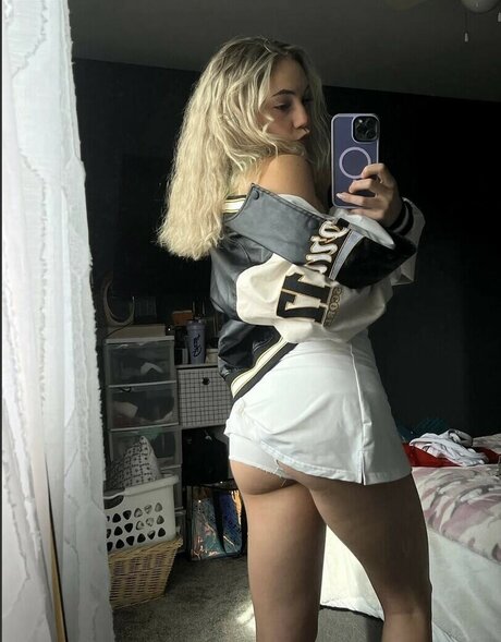 Faith Enokian ポルノスター ホット アーカイブ