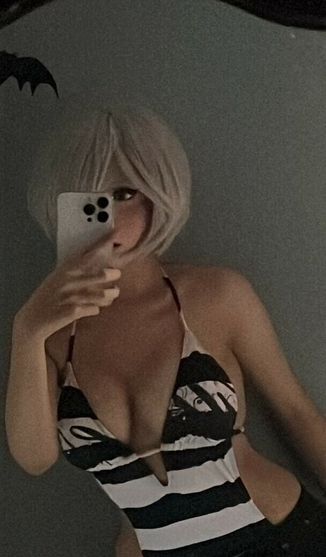 likeviolence_ エロティック女優 写真