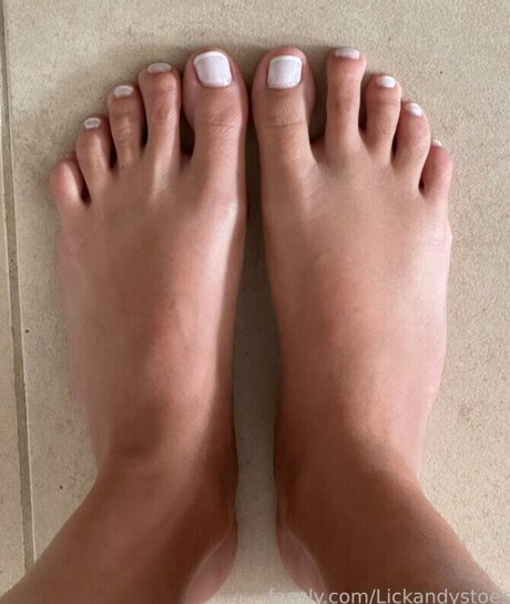 lickandysoles 美しい女優 画像