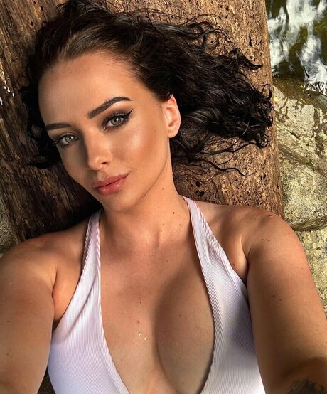 Eleanorsaur 写真集