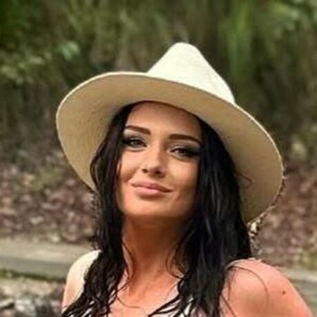 Eleanorsaur かわいいモデル 写真