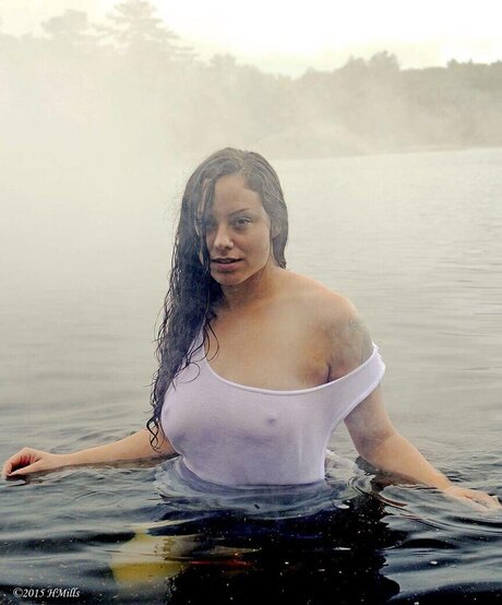 Niki Dysnomia ポルノスター パーフェクト 写真