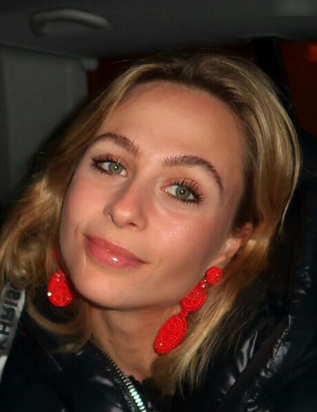 熟女 2P オンリーファンズ HD ギャラリー