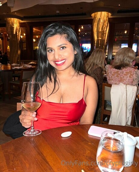 ぽっちゃりブロンドのオンリーファンズ 裸 ギャラリー