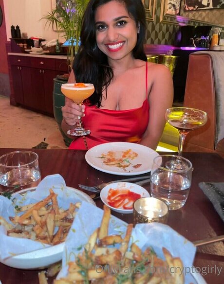 美しいベイビーオンリーファンズ 無料エロ 写真