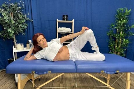 The Massage Mistress Show 素敵なモデル 画像