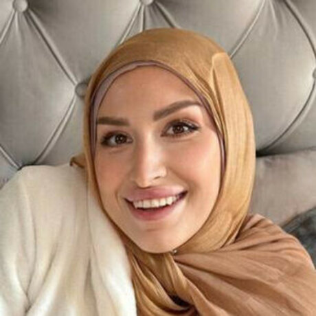 Amira amour ポルノ女優 写真