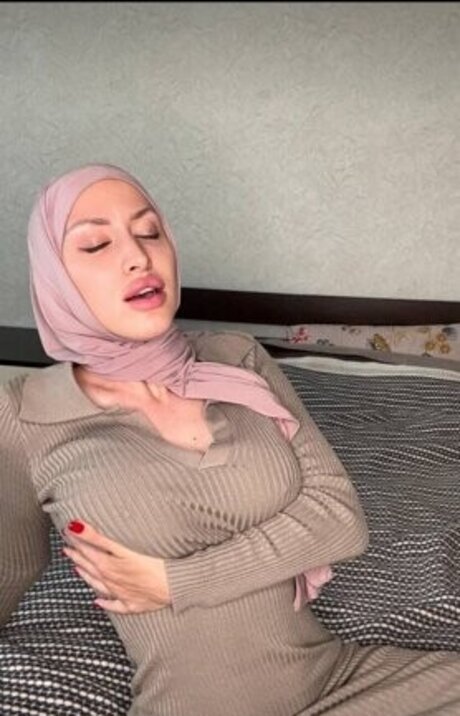 Amira amour 無料モデル 画像