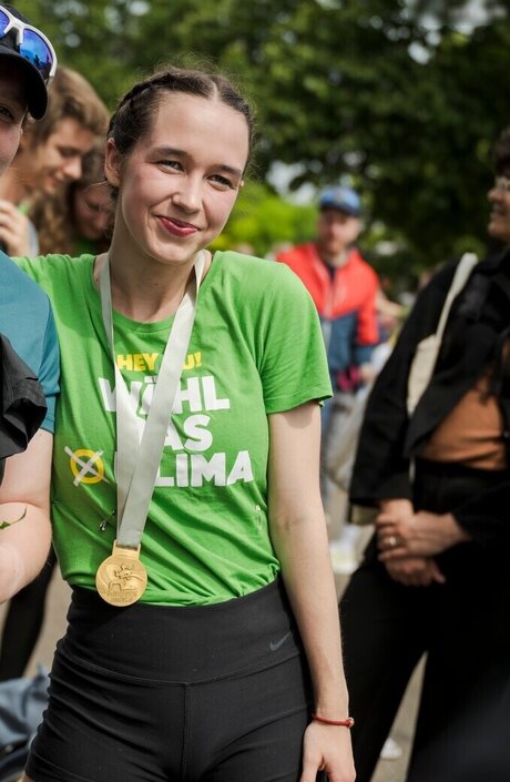 Lena Schilling ポルノモデル ギャラリー