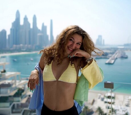 黒人ティーンオンリーファンズ ポルノ 写真