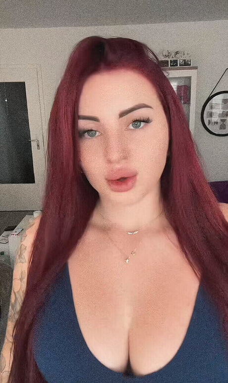 nina buettner fit スター ヌード アーカイブ