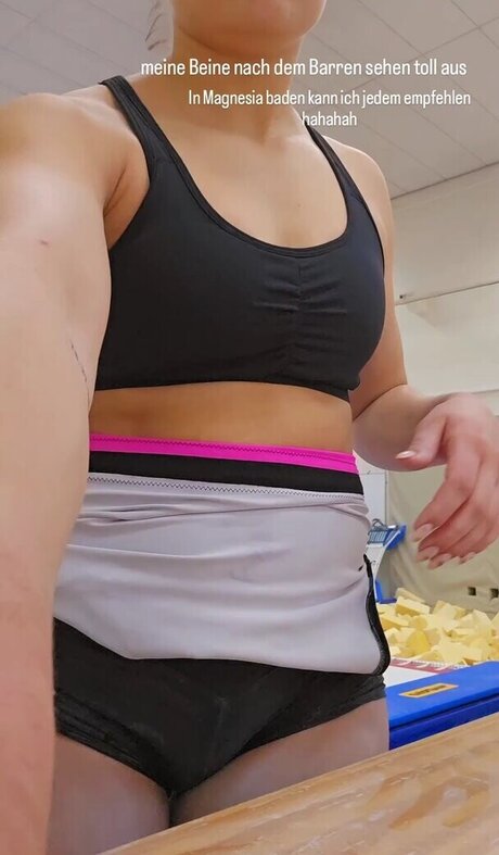 カウガール POV オンリーファンズ ホットヌード 写真