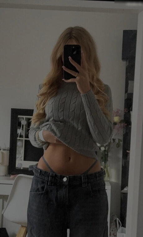 足の動画 オンリーファンズ 無料アダルト 写真