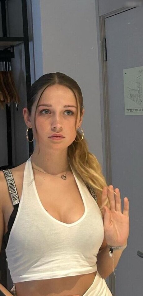 かわいいアナルオンリーファンズ 無料 ギャラリー