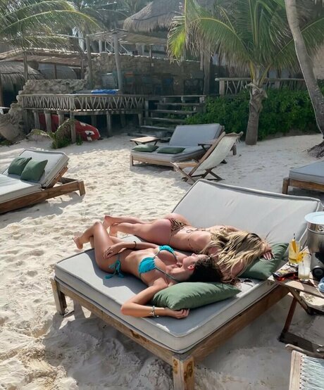 Cjsimon1 アダルトモデル 写真