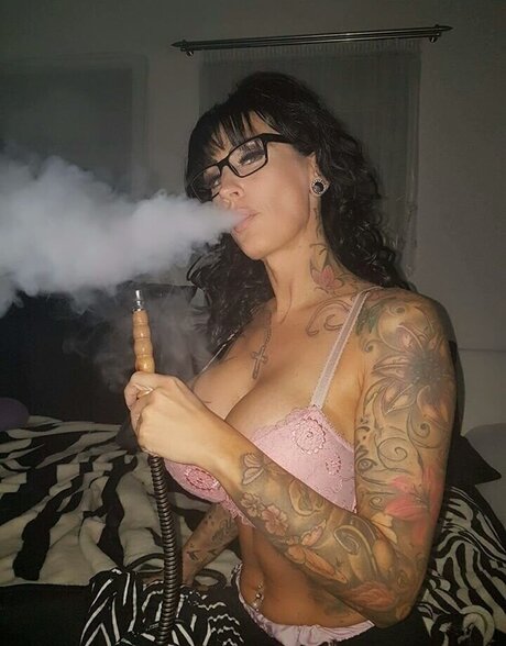 巨乳ランジェリーオンリーファンズ 美しいヌード 写真