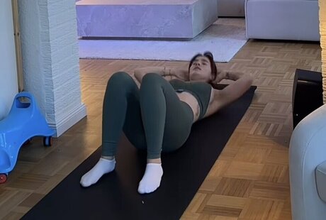 40歳のオンリーファンズ 裸 画像