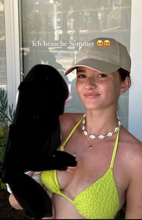 教室オンリーファン ポルノ 写真