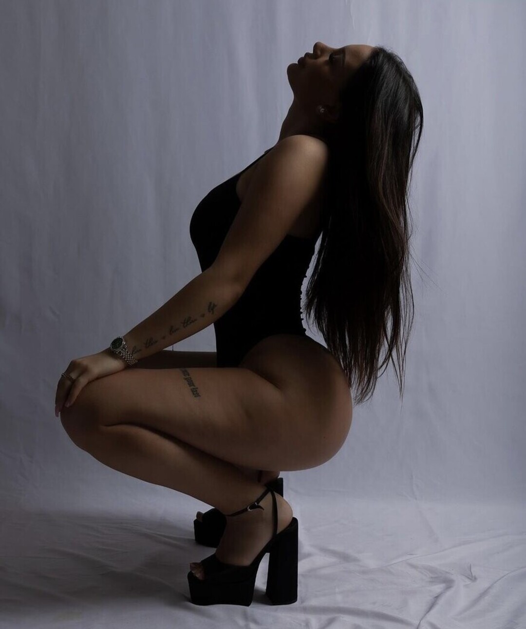 selinkitmir ポルノスター ヌード 写真